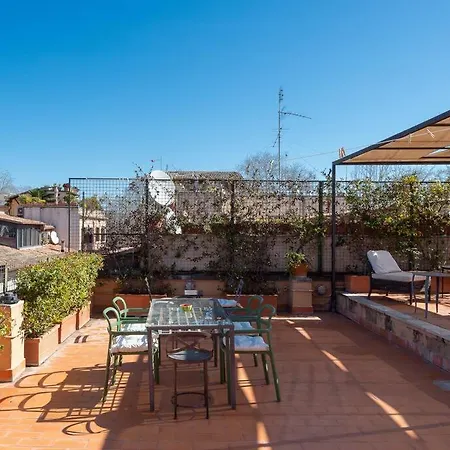 アパート Luxury Panoramic Penthouse Trastevere *