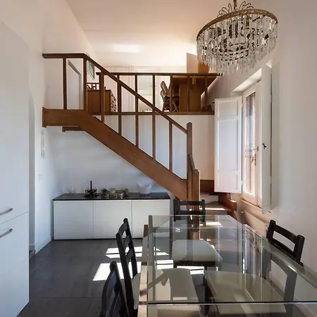 Luxury Panoramic Penthouse Trastevere アパート