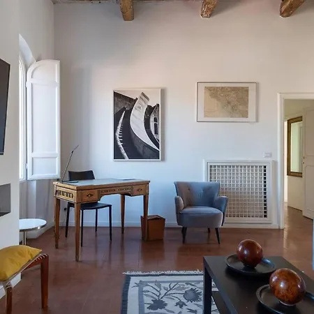 Luxury Panoramic Penthouse Trastevere アパート *