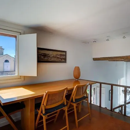Luxury Panoramic Penthouse Trastevere アパート
