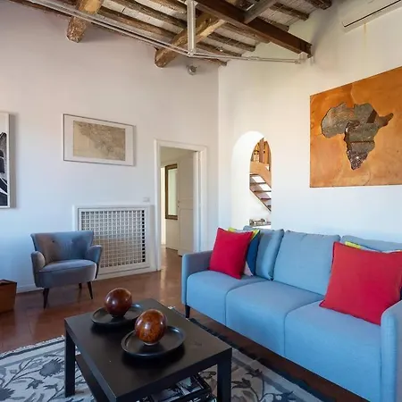 Luxury Panoramic Penthouse Trastevere