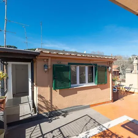 Luxury Panoramic Penthouse Trastevere ローマ