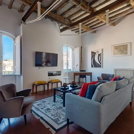 Luxury Panoramic Penthouse Trastevere ローマ